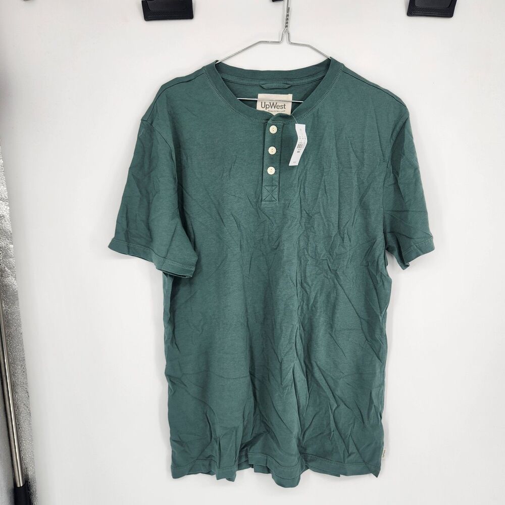Upwest Women's‎ Medium Green Short Sleeve Henley Button Shirt NWT